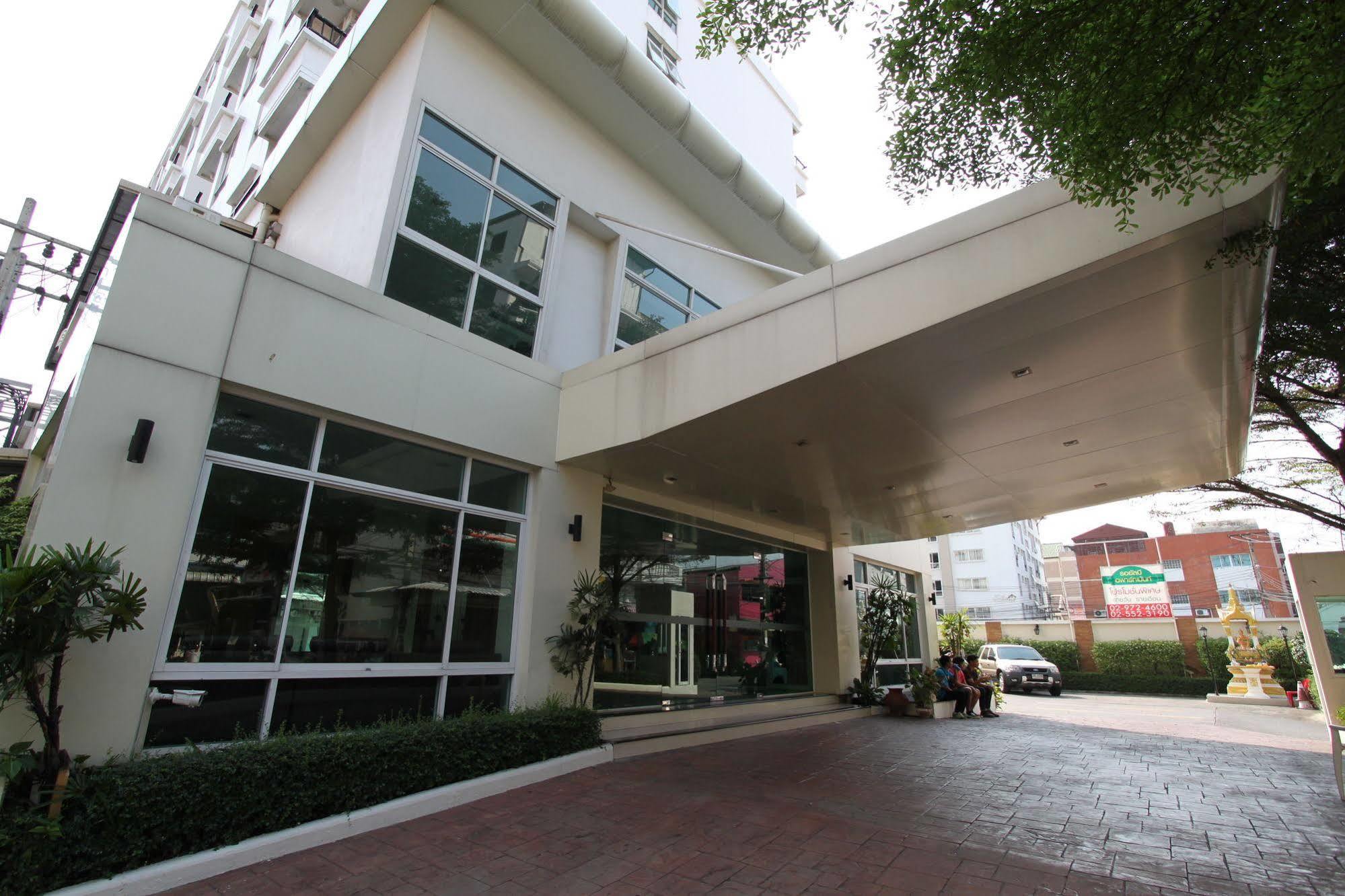 The Royalbee Aparthotel Banguecoque Exterior foto