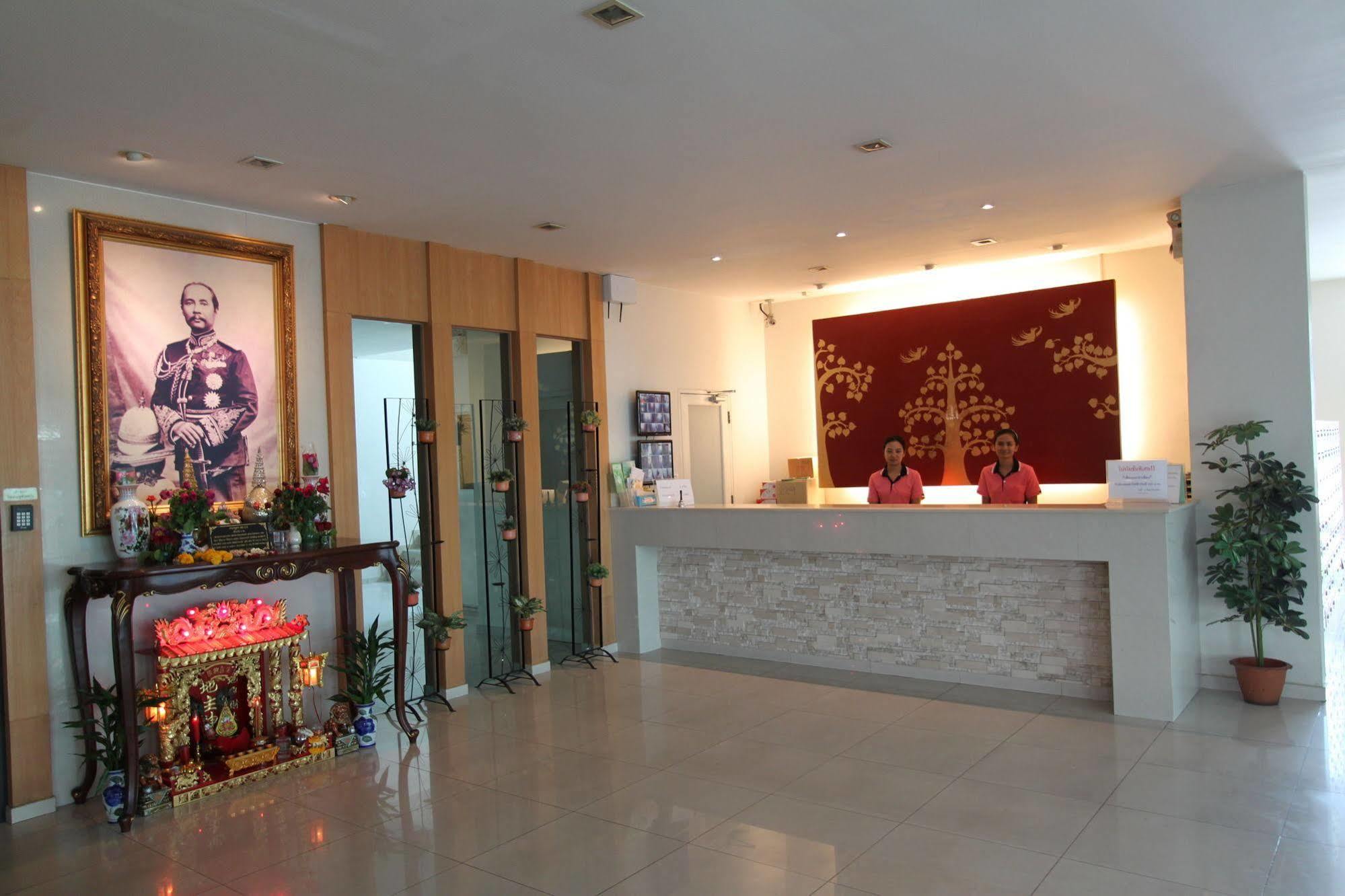 The Royalbee Aparthotel Banguecoque Exterior foto